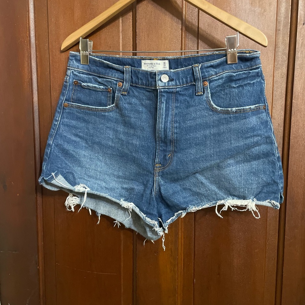 Abercrombie & Fitch women's 10 / 30 high rise cut off denim shorts